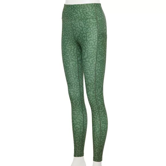 Women's Tek Gear Petite Ultrastretch High Rise Leggings - Green Leopard - PM - - Picture 1 of 1